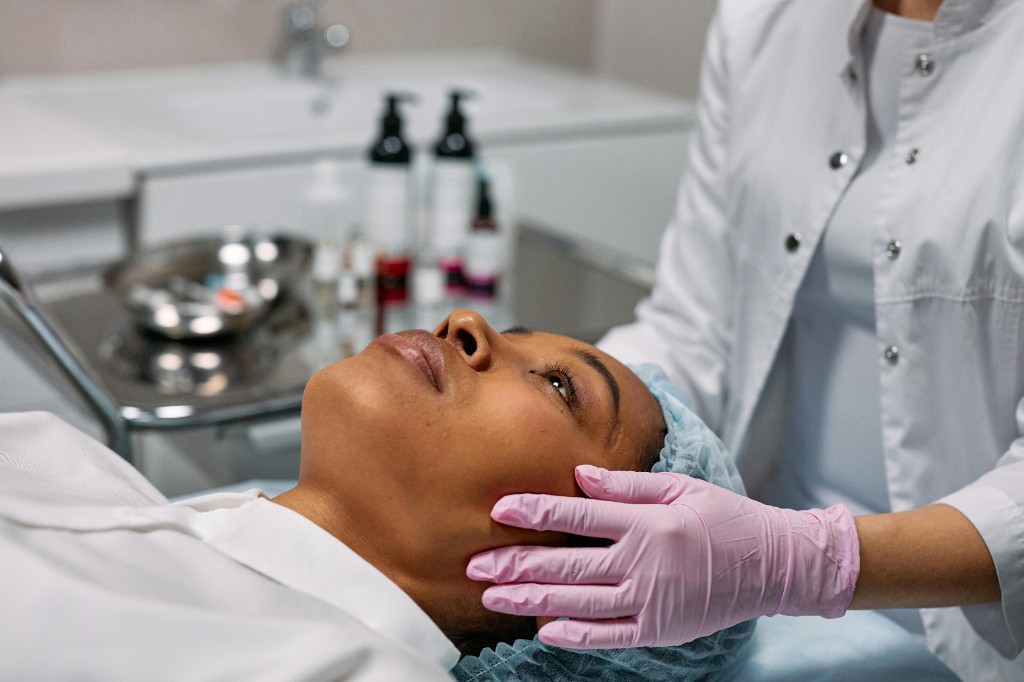 Med spa front desk with automated booking system